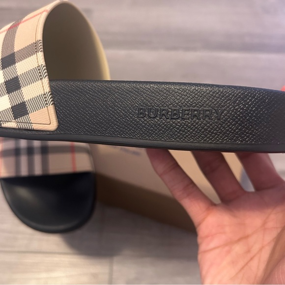 Burberry Men's Check Pattern Slides - Picture 3 of 4